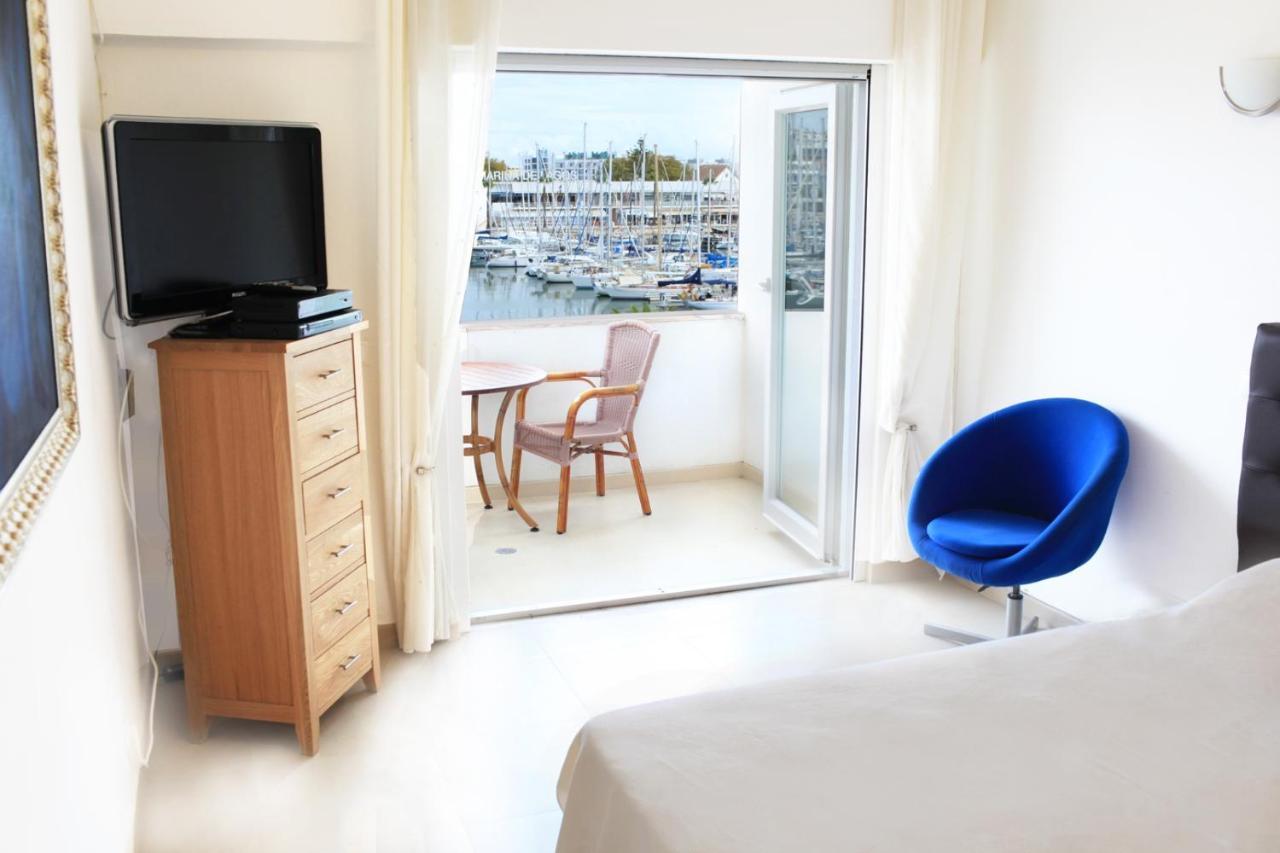 Lagos Main Avenue Studio With Marina View Balcony Exteriör bild