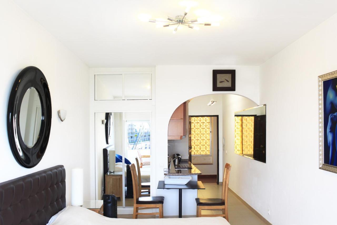 Lagos Main Avenue Studio With Marina View Balcony Exteriör bild